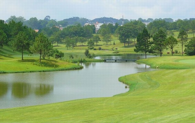 Sân golf Đà Lạt Palace đạt tiêu chuẩn quốc tế sân golf 18 lỗ